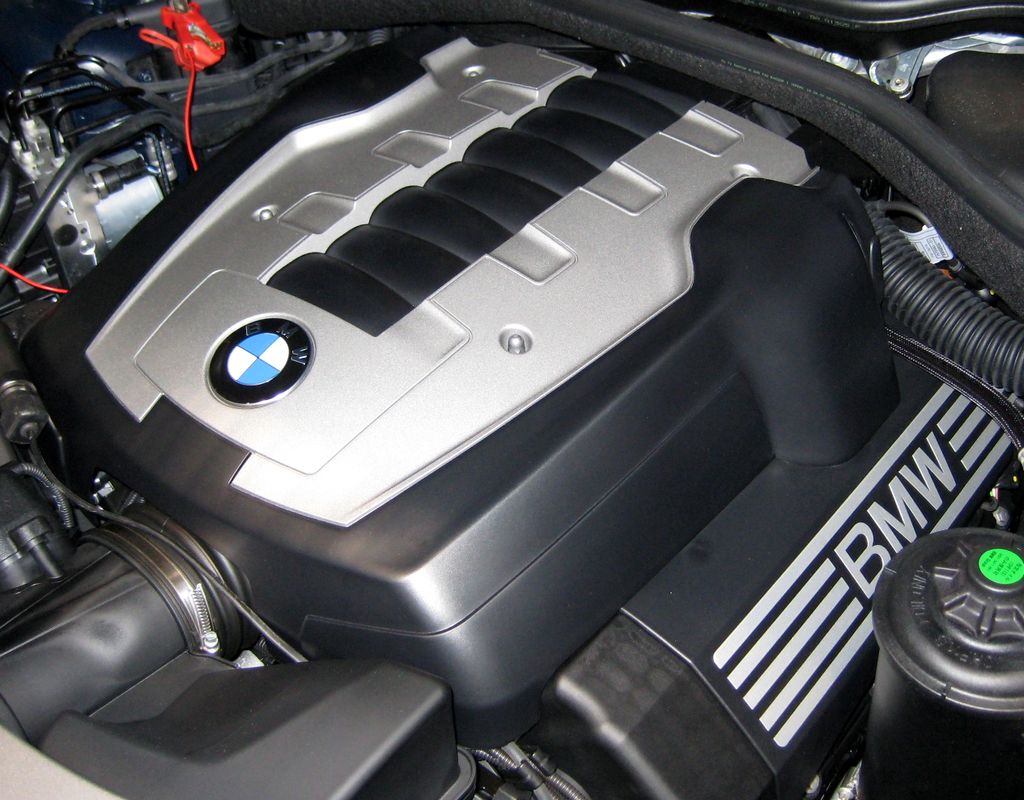 BMW () N62B36A:  
