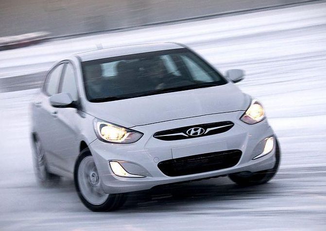 Hyundai () Solaris, Accent IV (RB):  