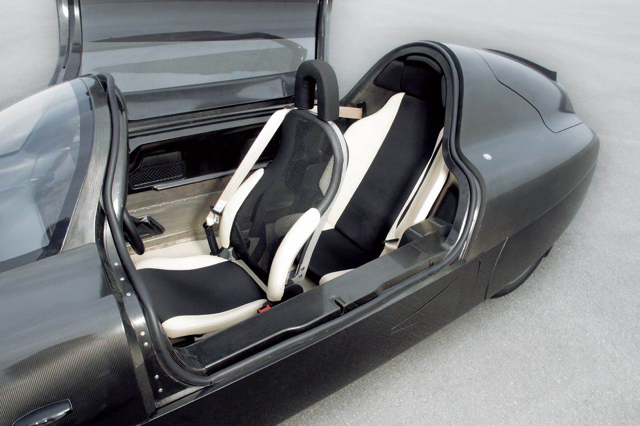 Volkswagen (VW) () 1L Concept:  