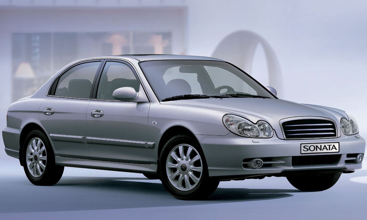 Hyundai () Sonata IV  (EF):  