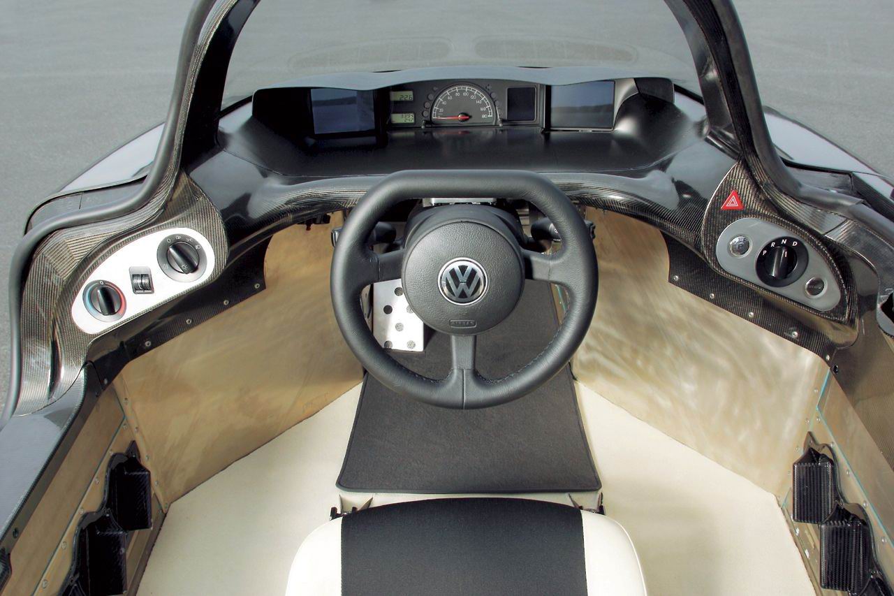 Volkswagen (VW) () 1L Concept:  
