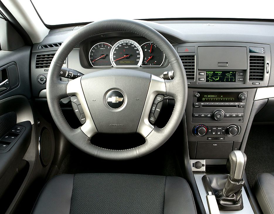 Chevrolet () Epica I (V250):  