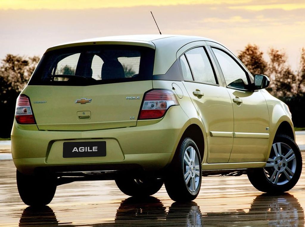 Chevrolet () Agile:  