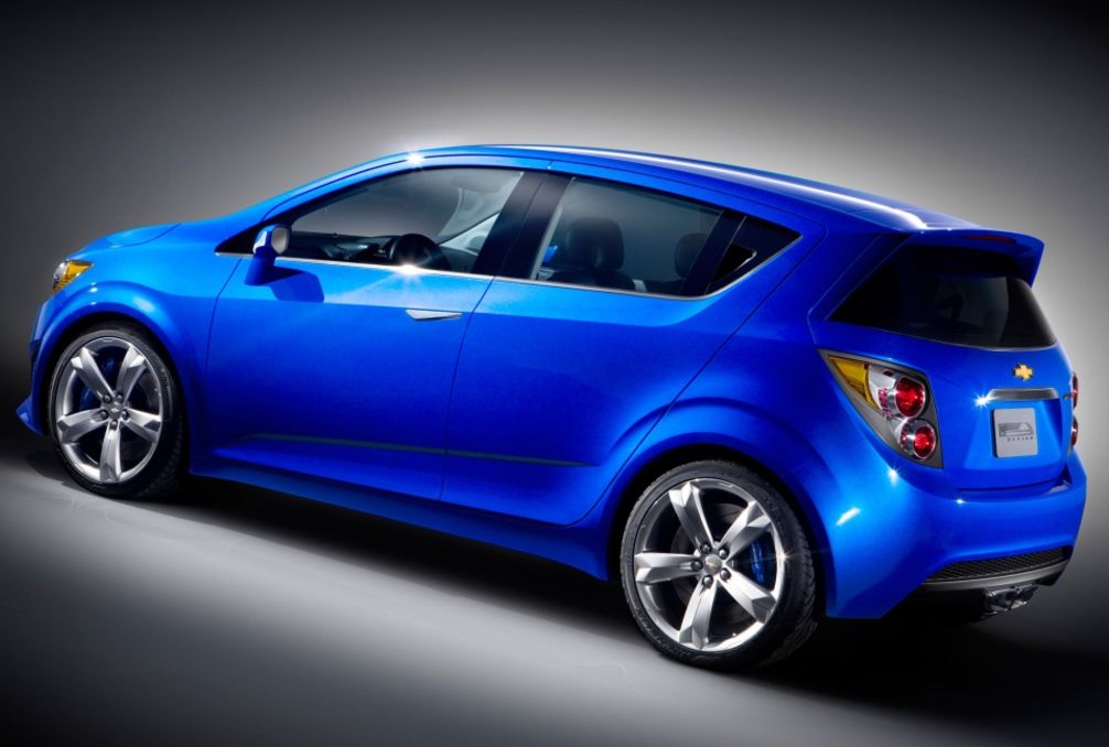 Chevrolet () Aveo III (T300):  