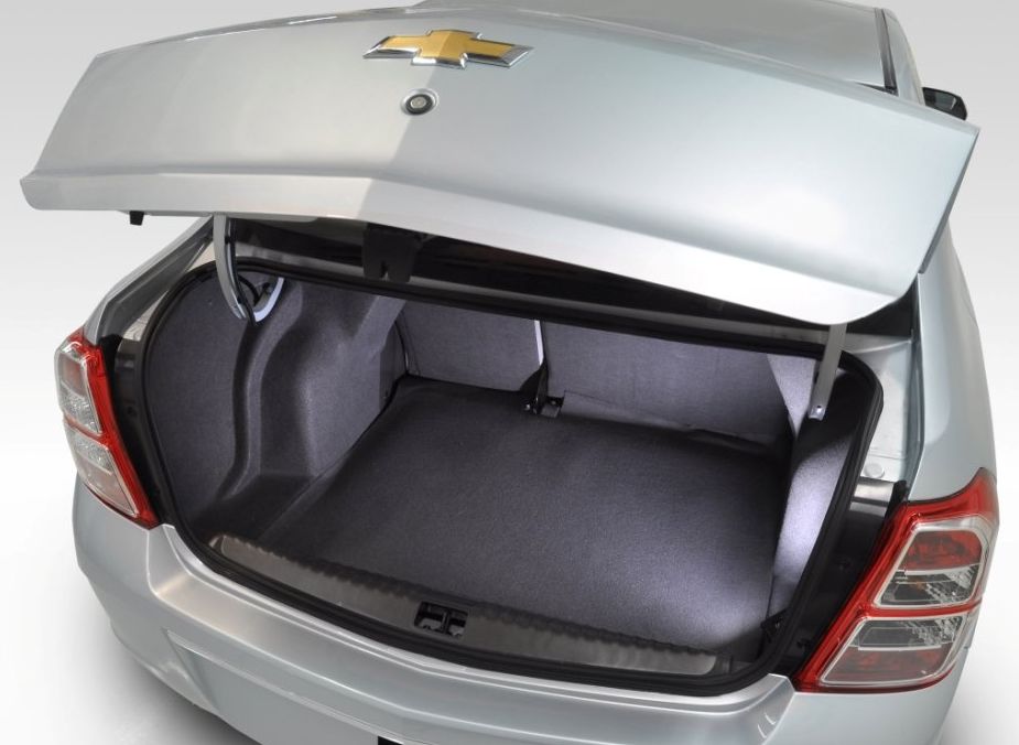 Chevrolet () Cobalt II:  