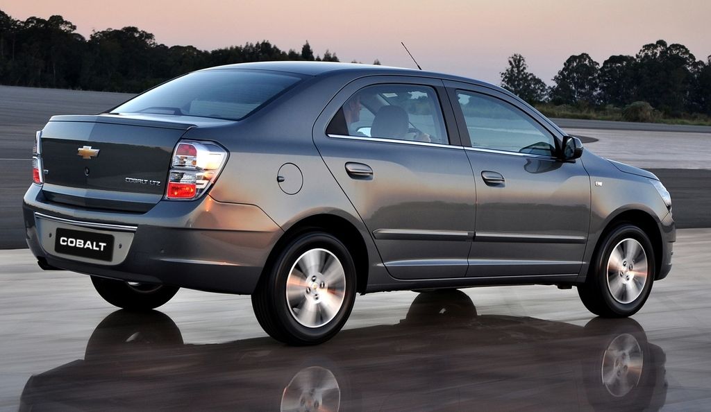 Chevrolet () Cobalt II:  