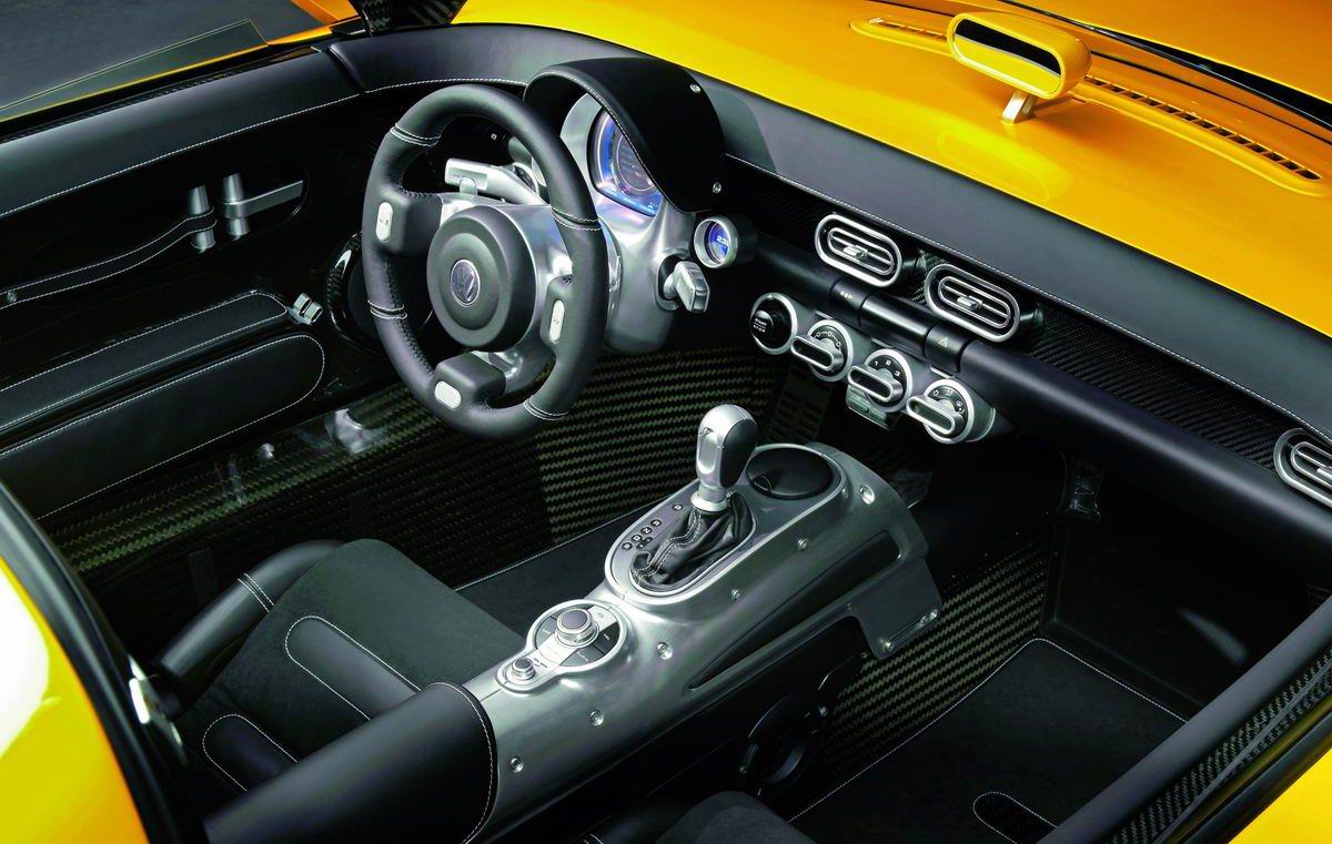 Volkswagen (VW) () EcoRacer Concept:  