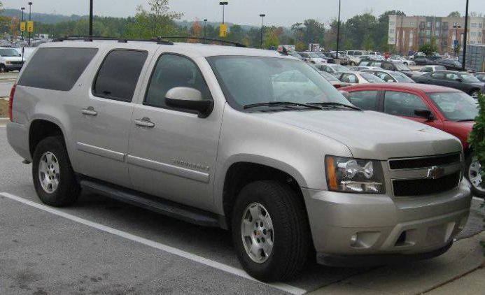 Chevrolet () Suburban XII (GMT900):  