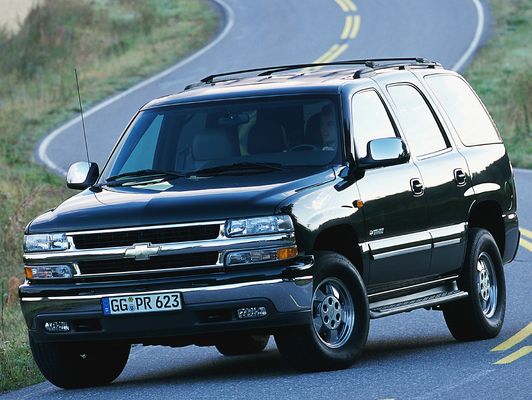 Chevrolet () Tahoe II (GMT800):  