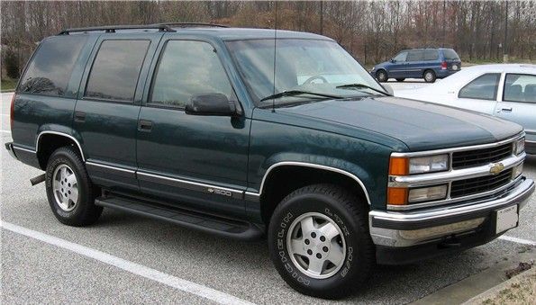 Chevrolet () Tahoe I (GMT400):  