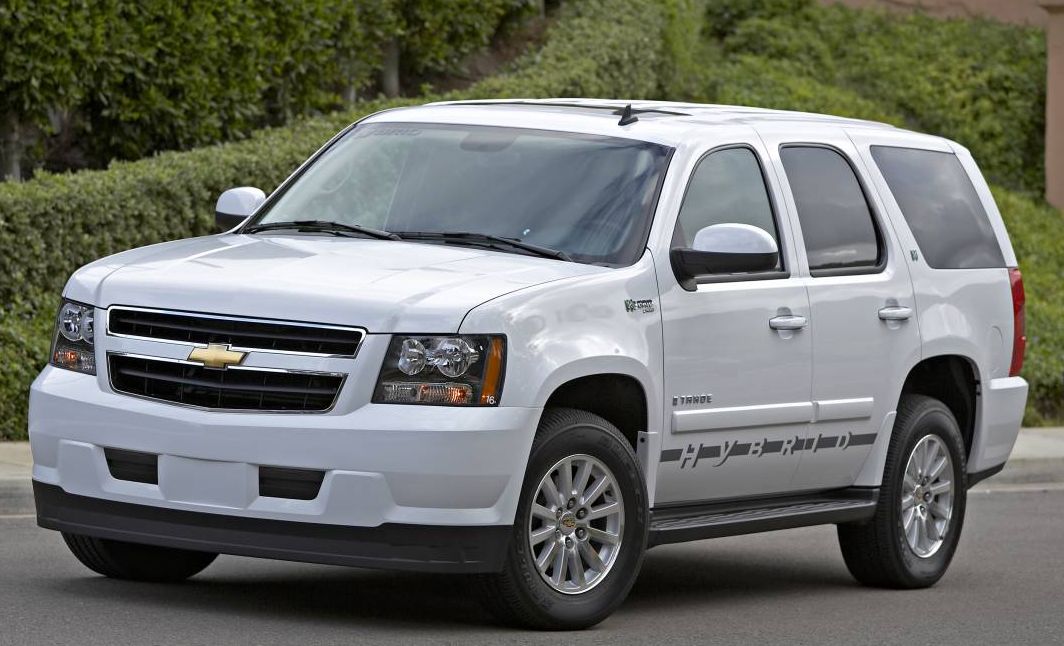 Chevrolet () Tahoe III (GMT900):  