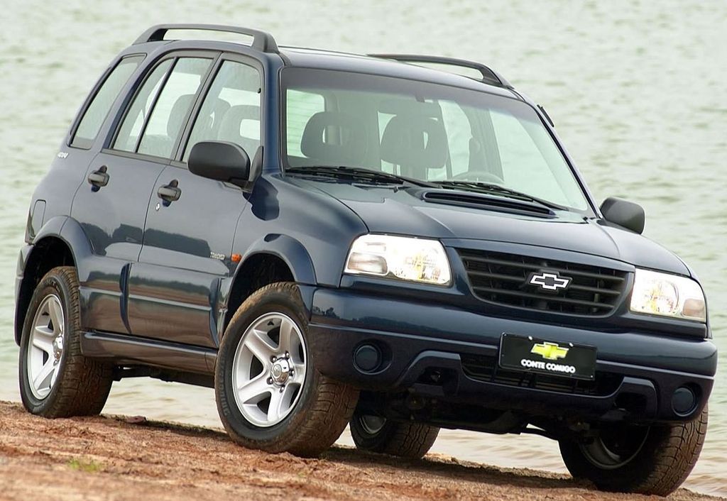 Chevrolet () Tracker:  