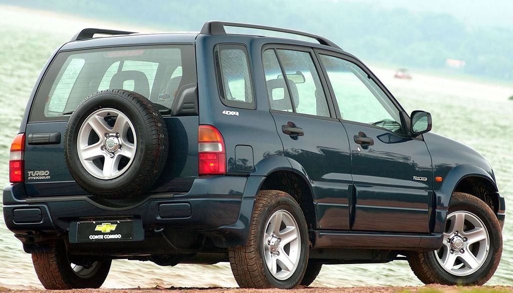 Chevrolet () Tracker:  