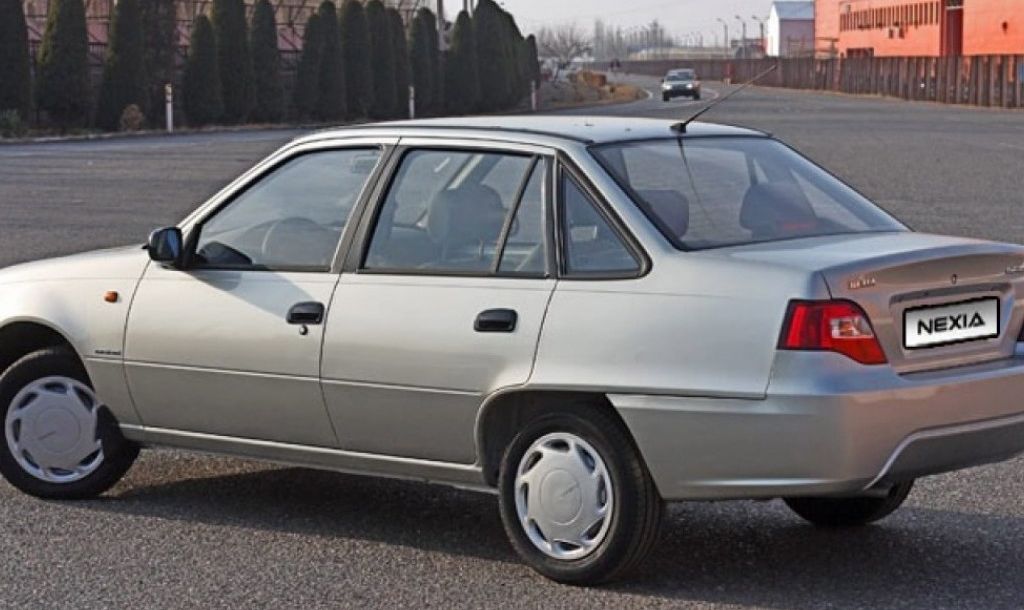 Daewoo () Nexia II:  