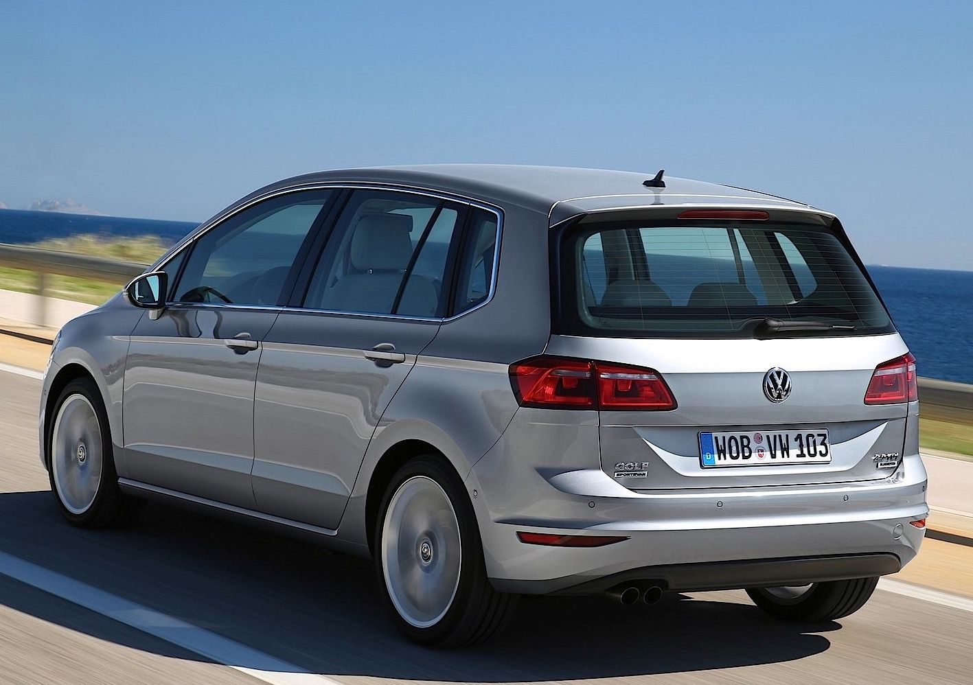 Volkswagen (VW) () Golf Sportsvan VII (AM1):  