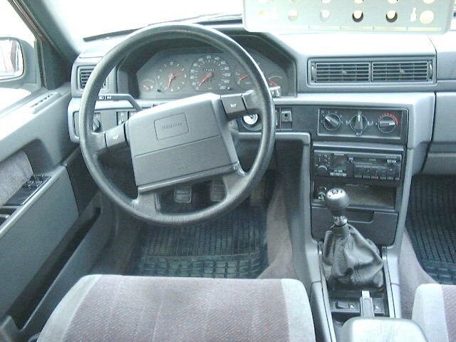 Volvo () 940:  