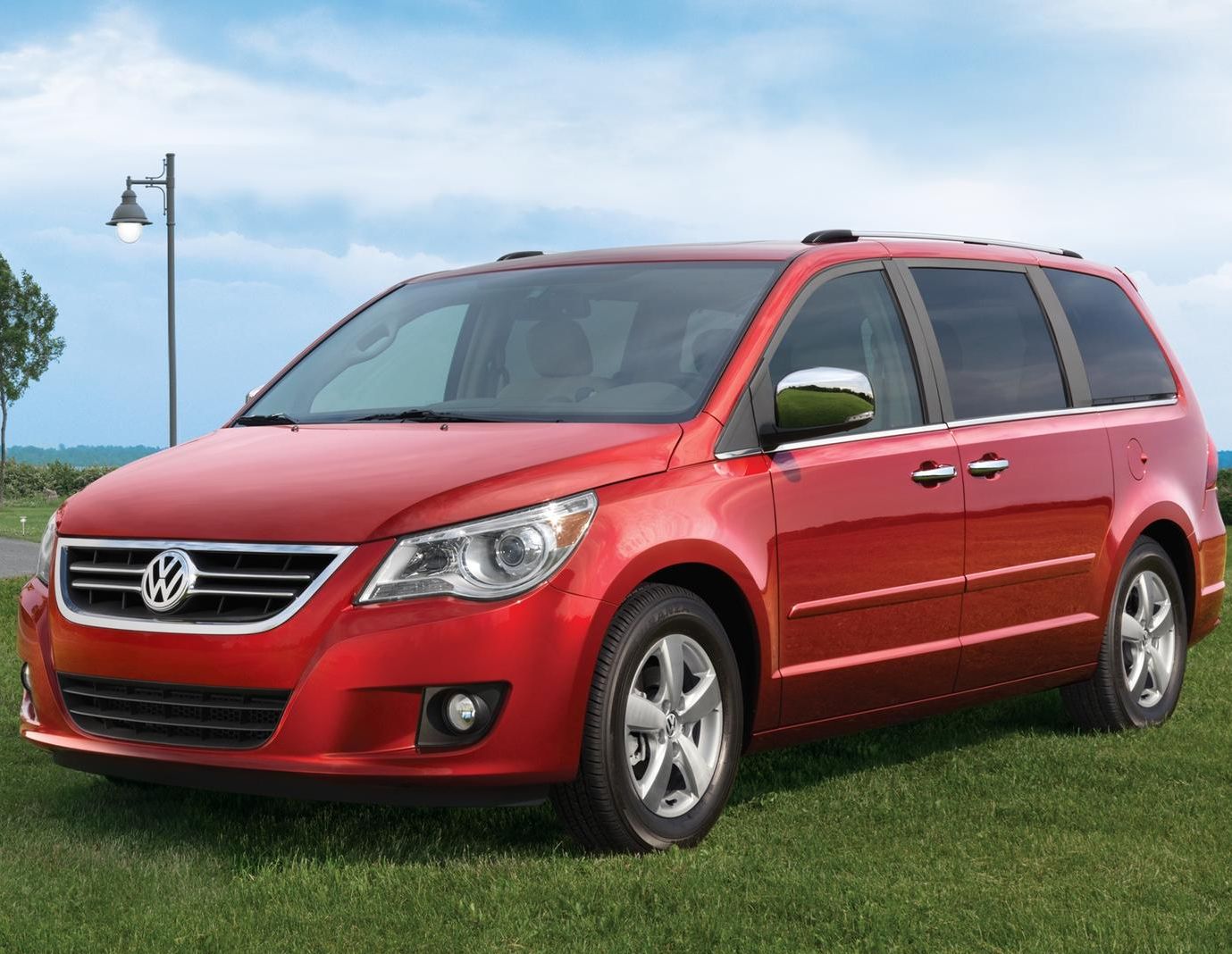 Volkswagen (VW) () Routan I (7B1):  