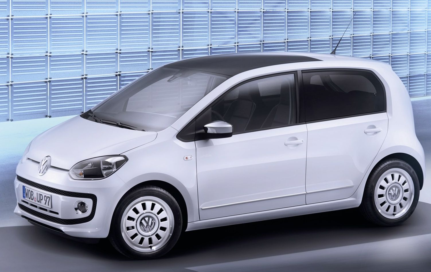 Volkswagen (VW) () Up (121, 122):  