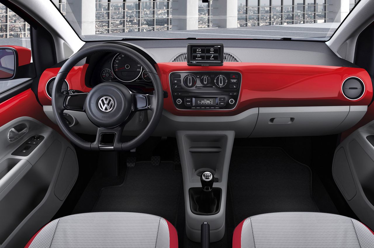 Volkswagen (VW) () Up (121, 122):  
