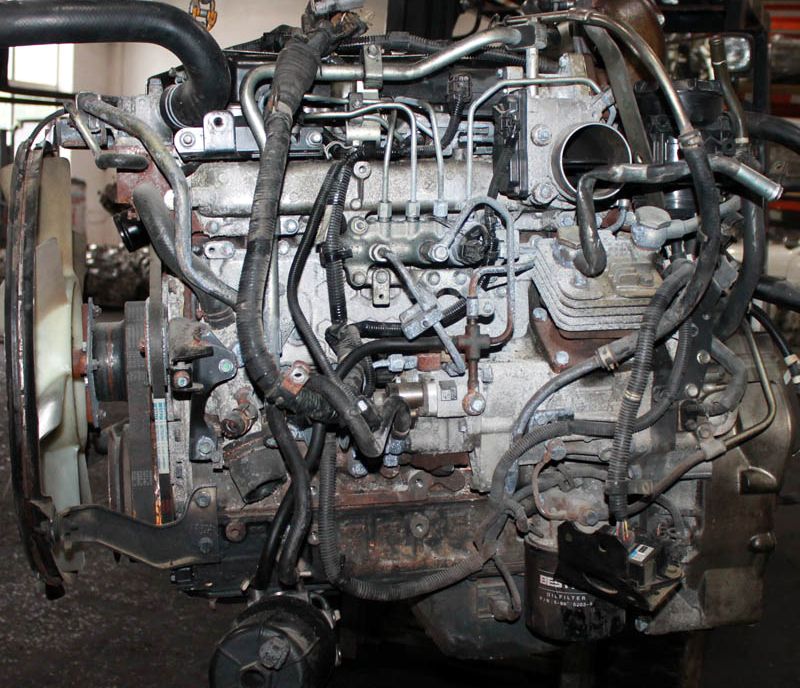 Isuzu () 4HK1-T:  