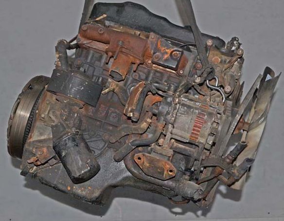 Isuzu () 4JG2:  