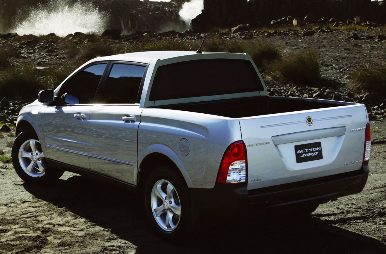 SsangYong () Actyon Sports (QJ):  