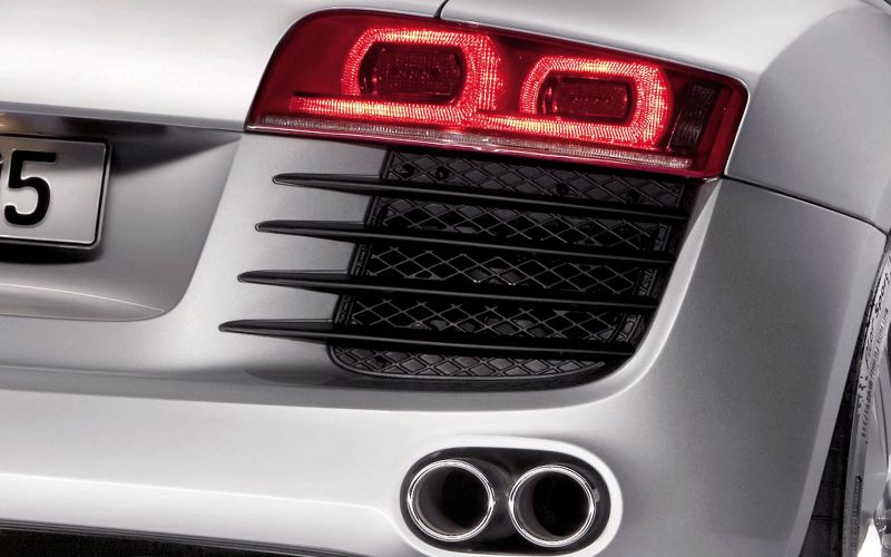 Audi () R8 I (422, 423):  