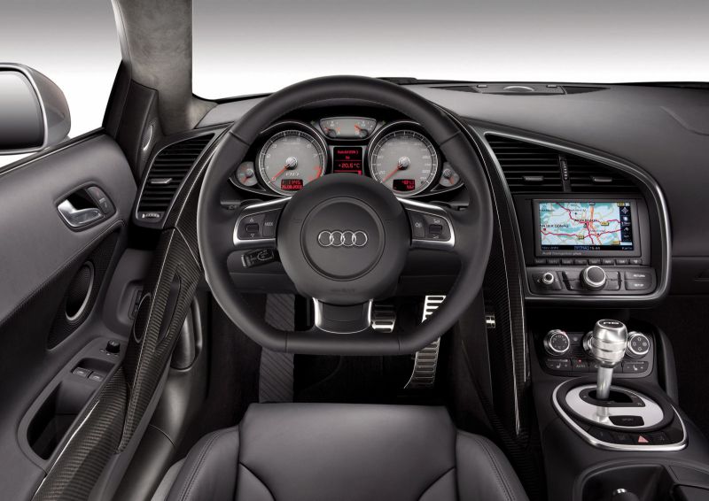 Audi () R8 I (422, 423):  
