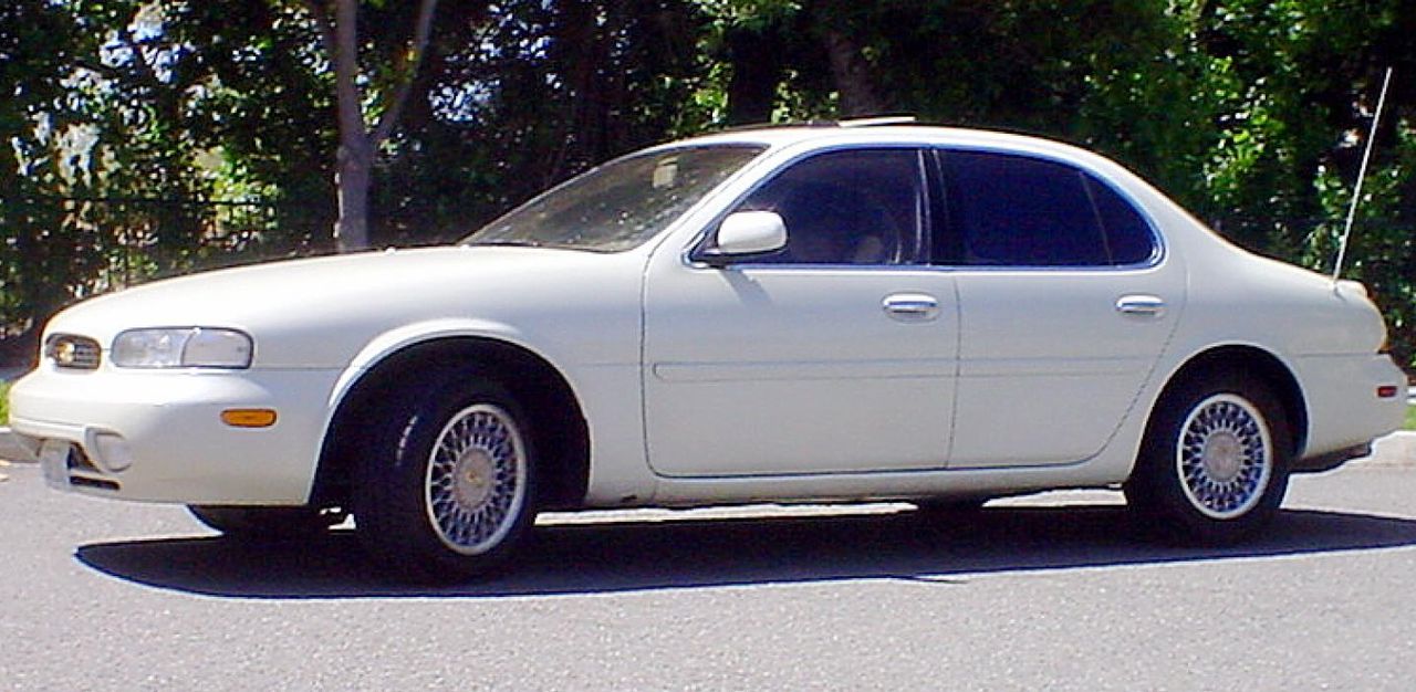 Infiniti () J30:  