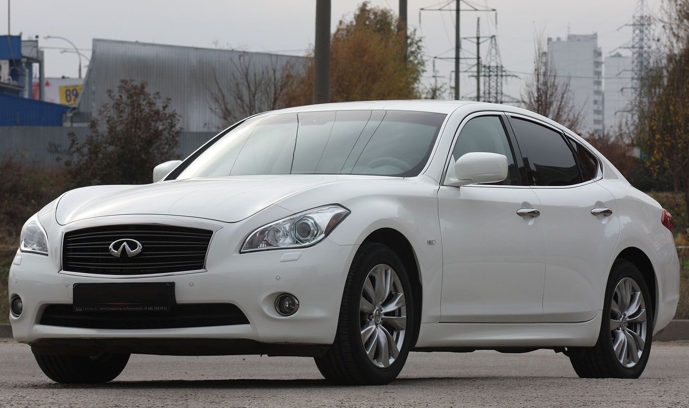 Инфинити м купить. Инфинити m25. Infiniti m25 2012. Infiniti m25 2013. Infiniti m25 2017.