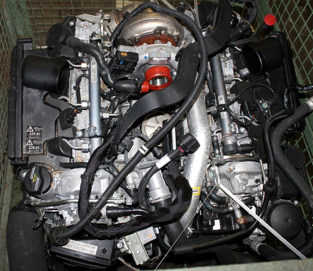 Cdi двигатели mercedes. 642 Мотор Мерседес. 642 Мотор Мерседес 3,0 дизель. 642 3 Л ДВС Мерседес. Мотор 642.960 Мерседес.