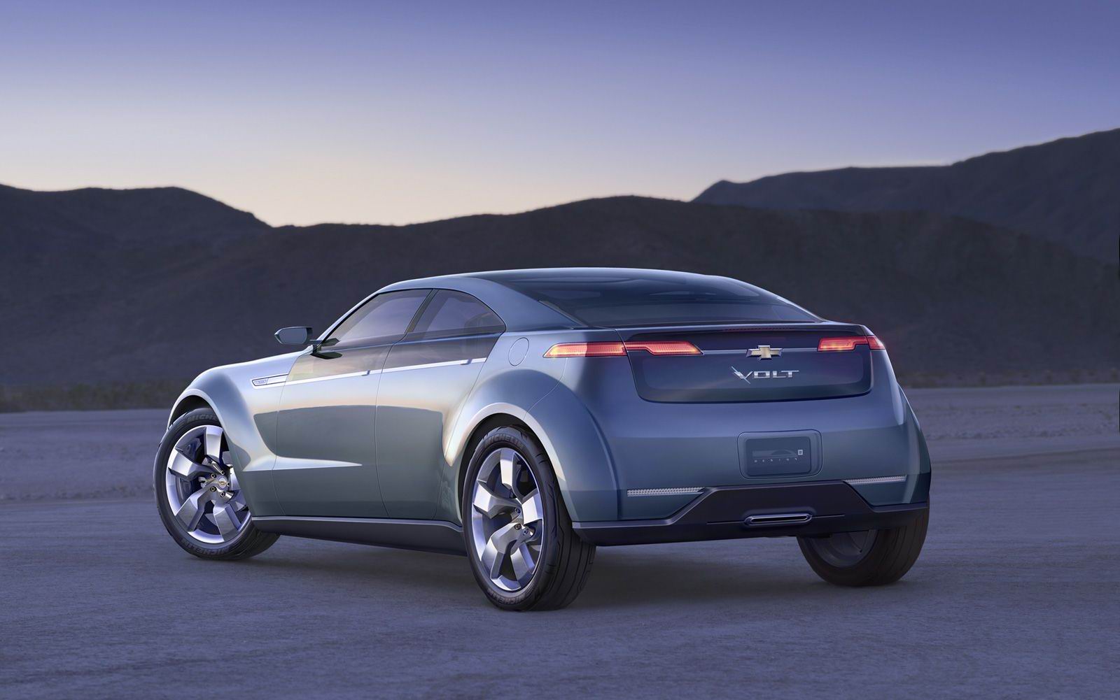 Chevrolet () Volt Concept:  