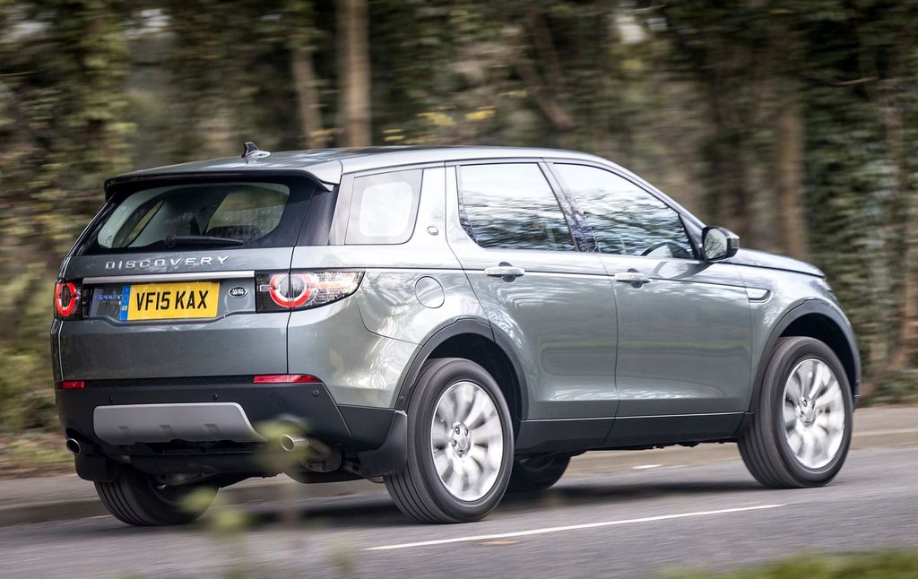 Land Rover ( ) Discovery Sport:  