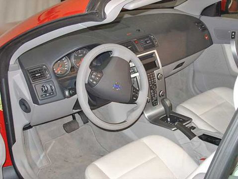 Volvo () C70 II:  