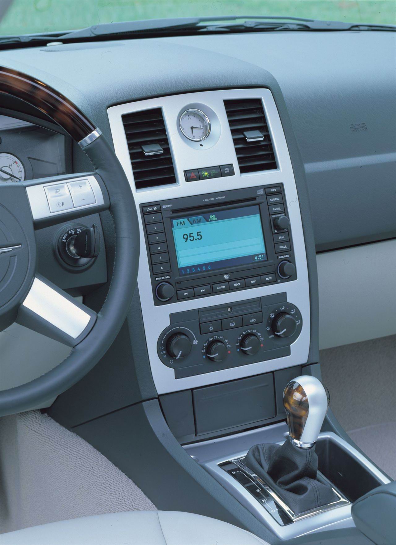 Chrysler () 300C Sedan:  
