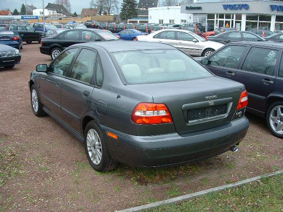 Volvo () S40 I (VS):  