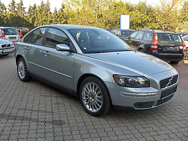 Volvo () S40 II (MS):  