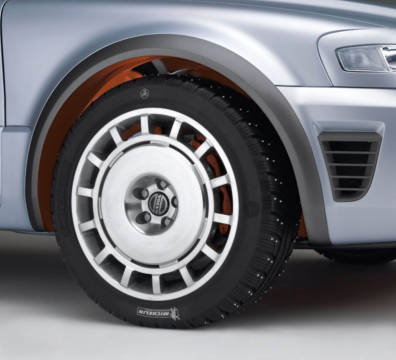Volvo () ACC 2 Concept:  