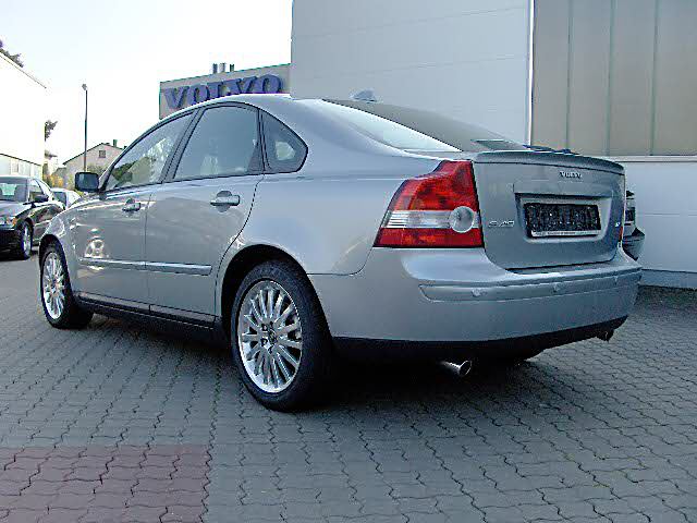 Volvo () S40 II (MS):  