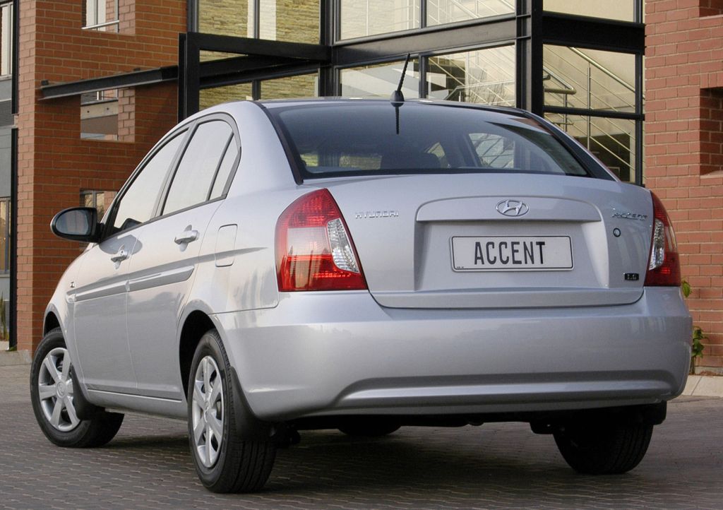Hyundai () Accent III  (MC):  