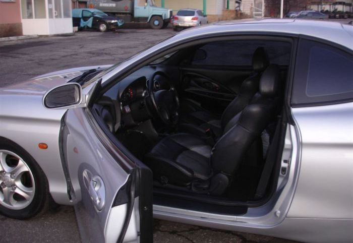 Hyundai () Coupe (RD):  