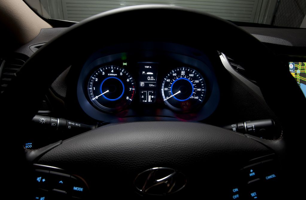 Hyundai () Grandeur V (HG):  