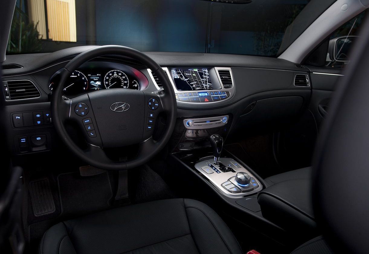 Hyundai () Genesis I (BH):  