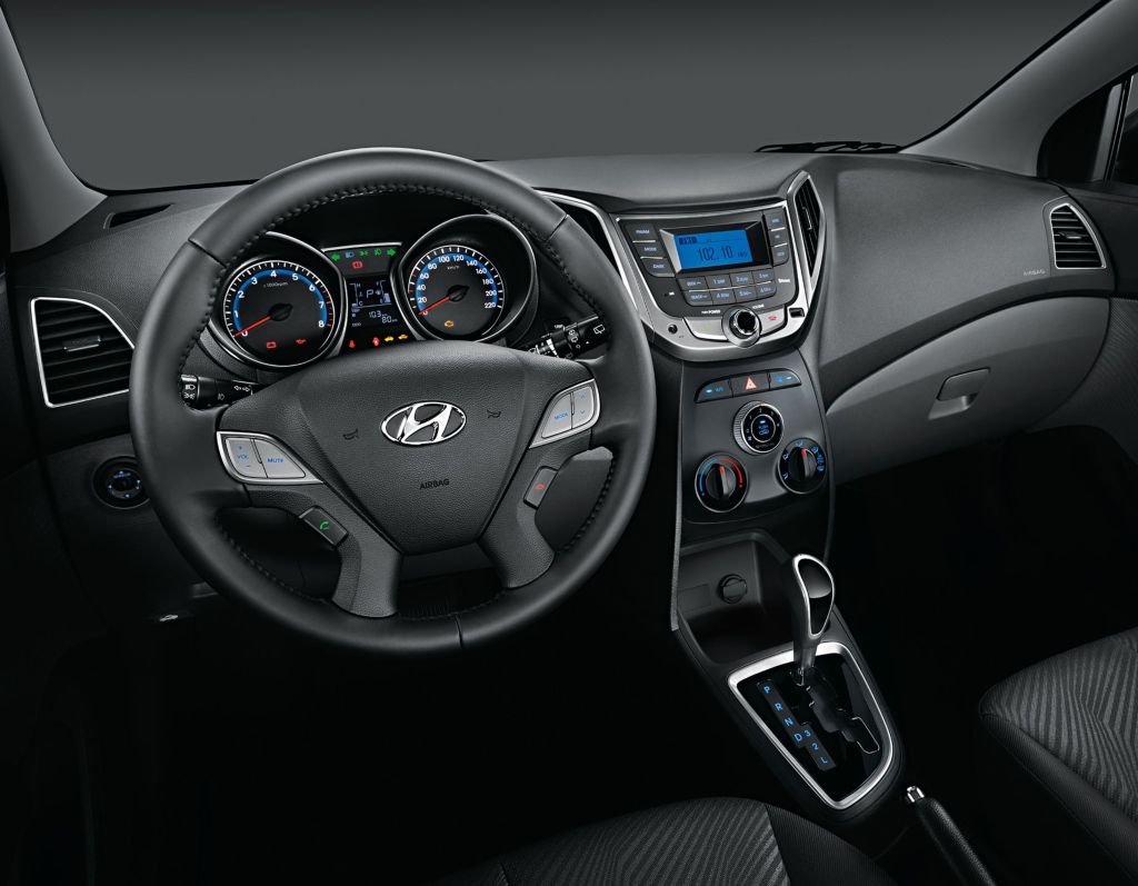 Hyundai () HB20:  