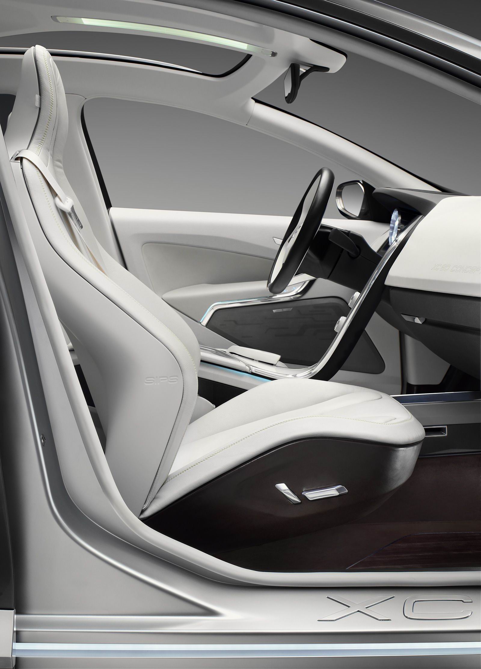 Volvo () XC60 Concept:  