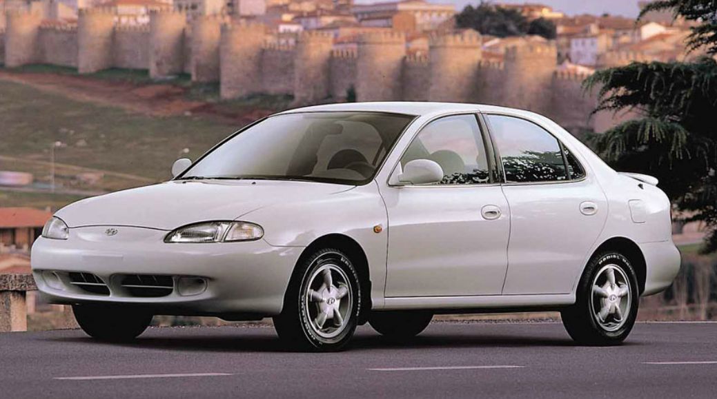 Hyundai () Lantra II (J-2):  