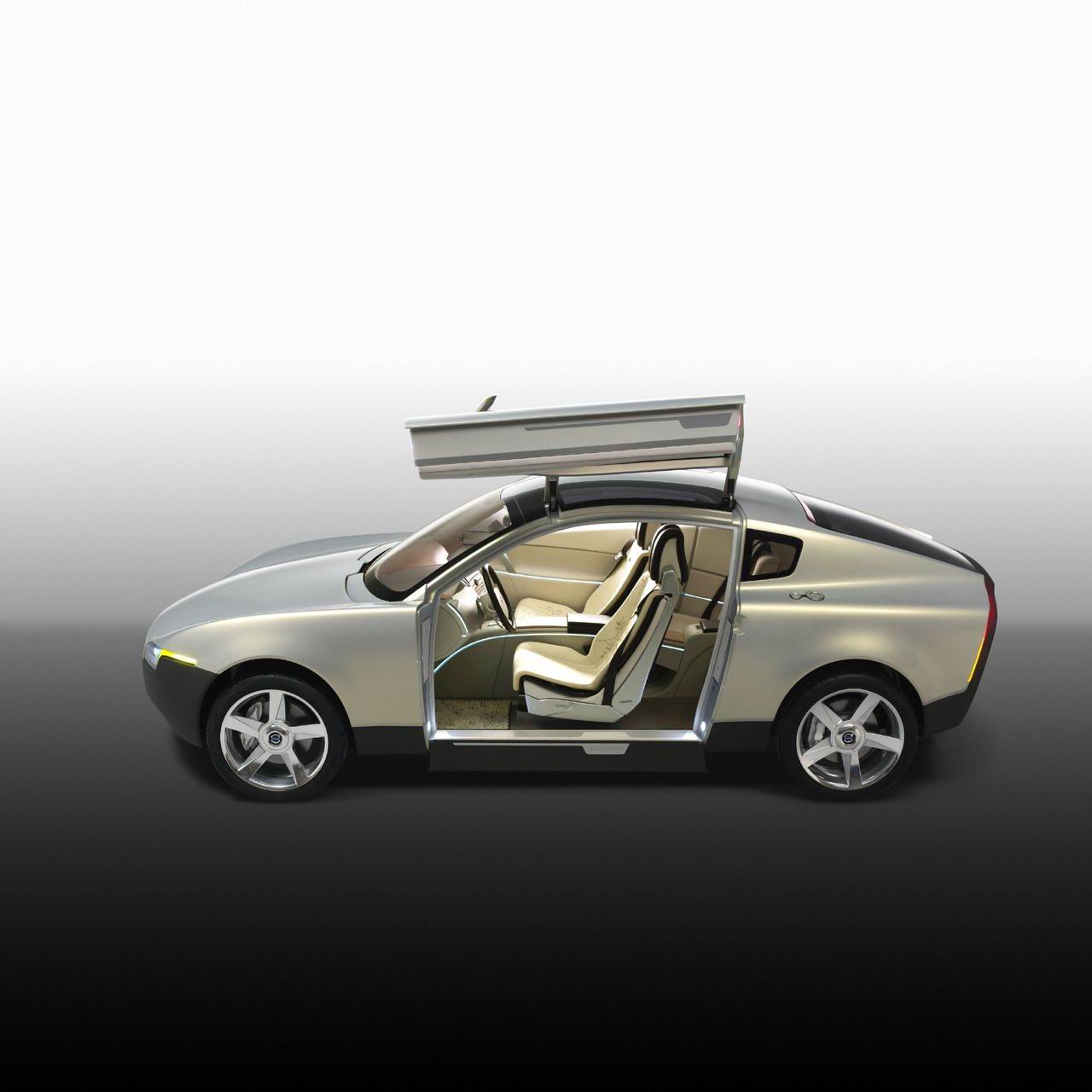 Volvo () YCC Concept:  