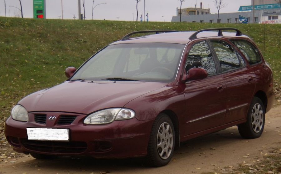 Hyundai () Lantra II Wagon (J2):  