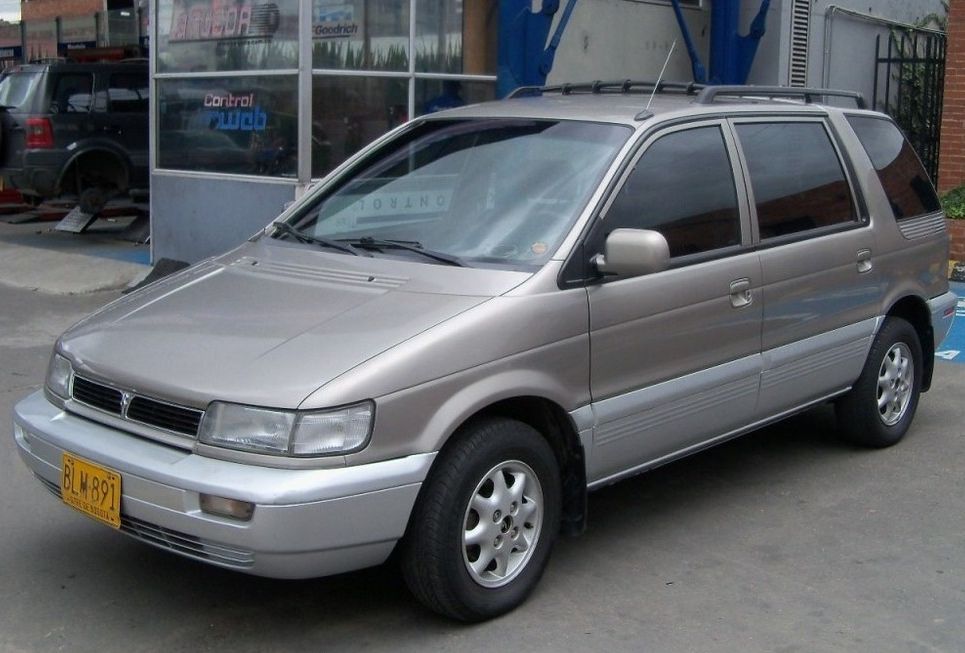Hyundai () Santamo:  