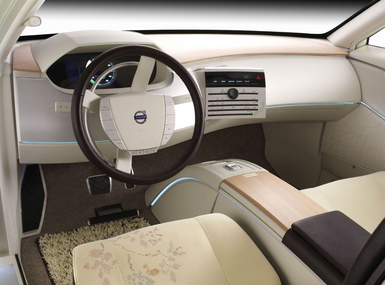 Volvo () YCC Concept:  